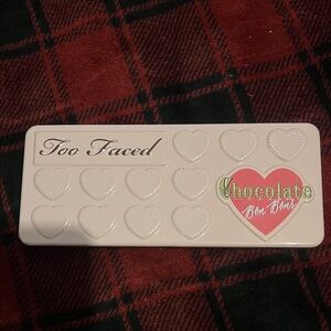 Too Faced Heart-Shaped Eyeshadow Palette in Pink and Cream
